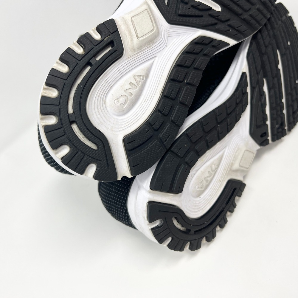 Brooks Revel 2 Womens Running Shoes Size 9.5 Black White Grey Knit 1202811B012 - Picture 9 of 11